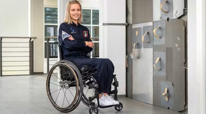 Человек в инвалидной коляске полетит в космос!