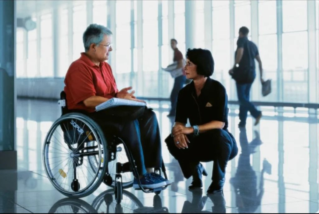 Этикет общения с инвалидом
